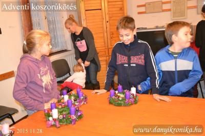 Adventi_koszoru_2015_ 032